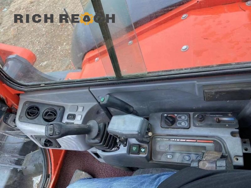 Heavy-duty track and sprocket of 2025 Kubota KX185-3 used excavator, Richreach offer at $16,667
